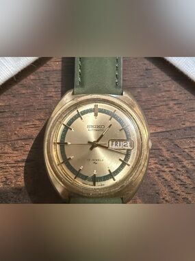 Vintage Seiko 7009-7109 Automatic 17 Jewel Day Date Gold Tone Runs 1973